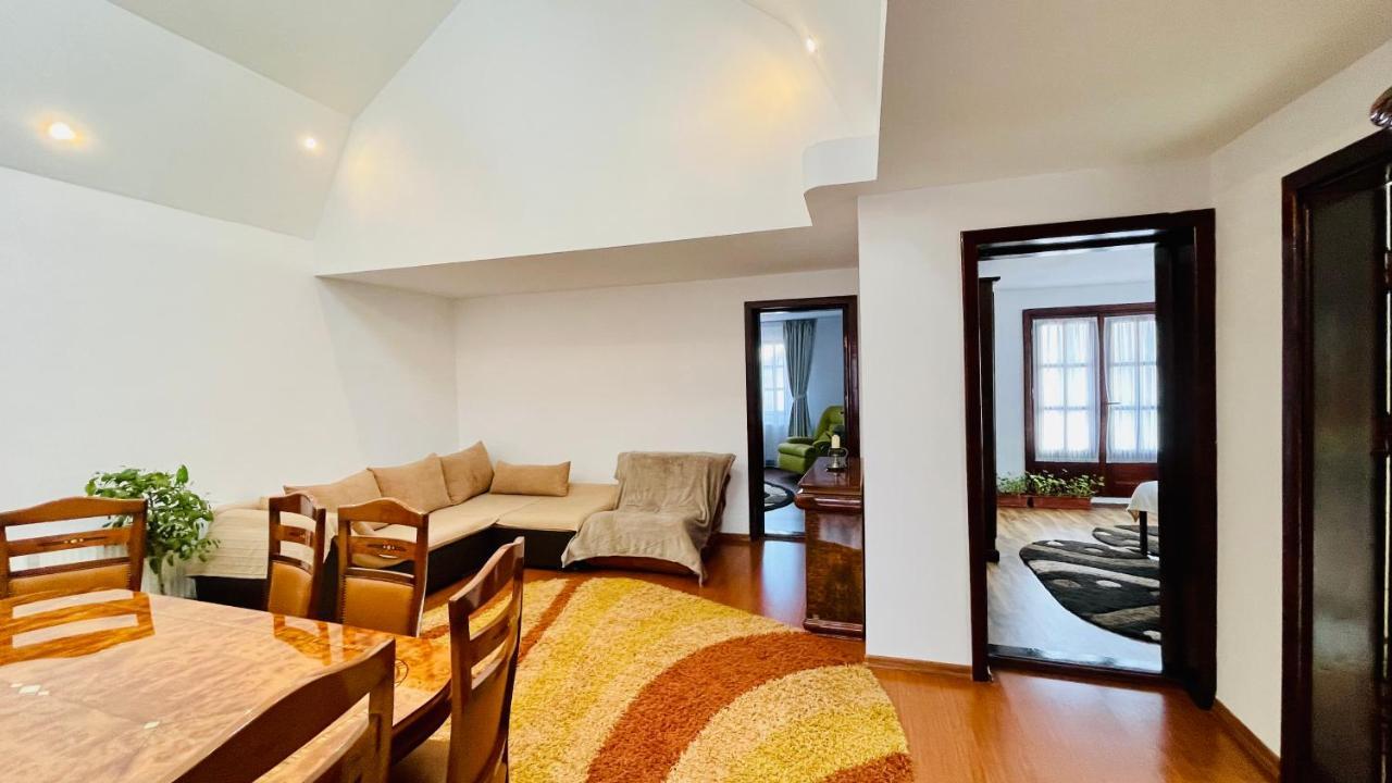 Leto House Apartment Targu Jiu Exterior photo