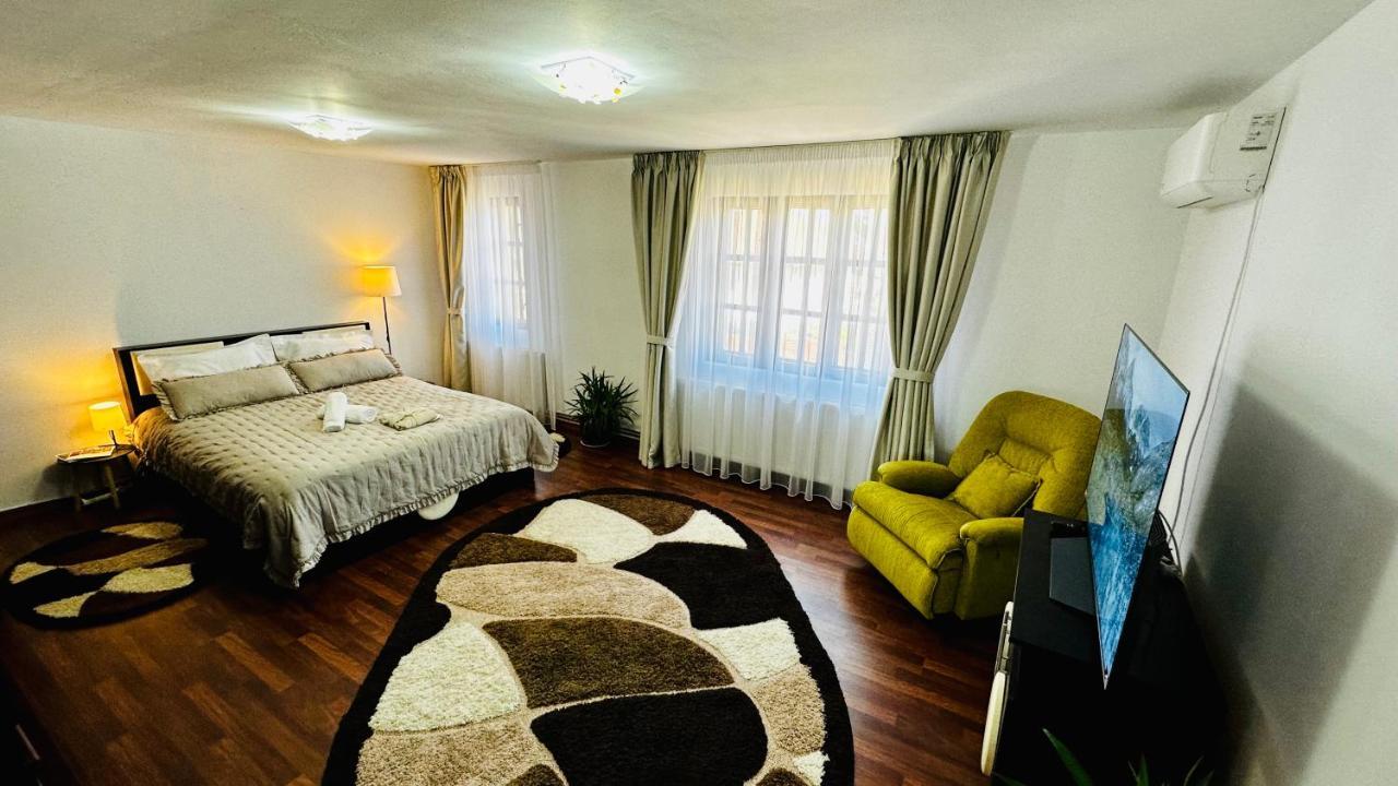 Leto House Apartment Targu Jiu Exterior photo